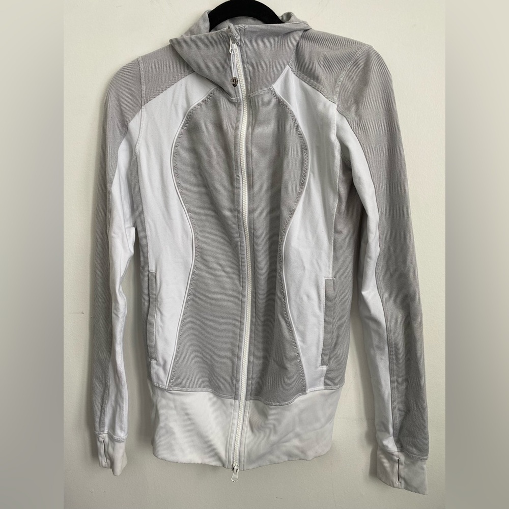 Lululemon Nice Asana Full Zip Long Jacket - Gray White Stripes - US 8